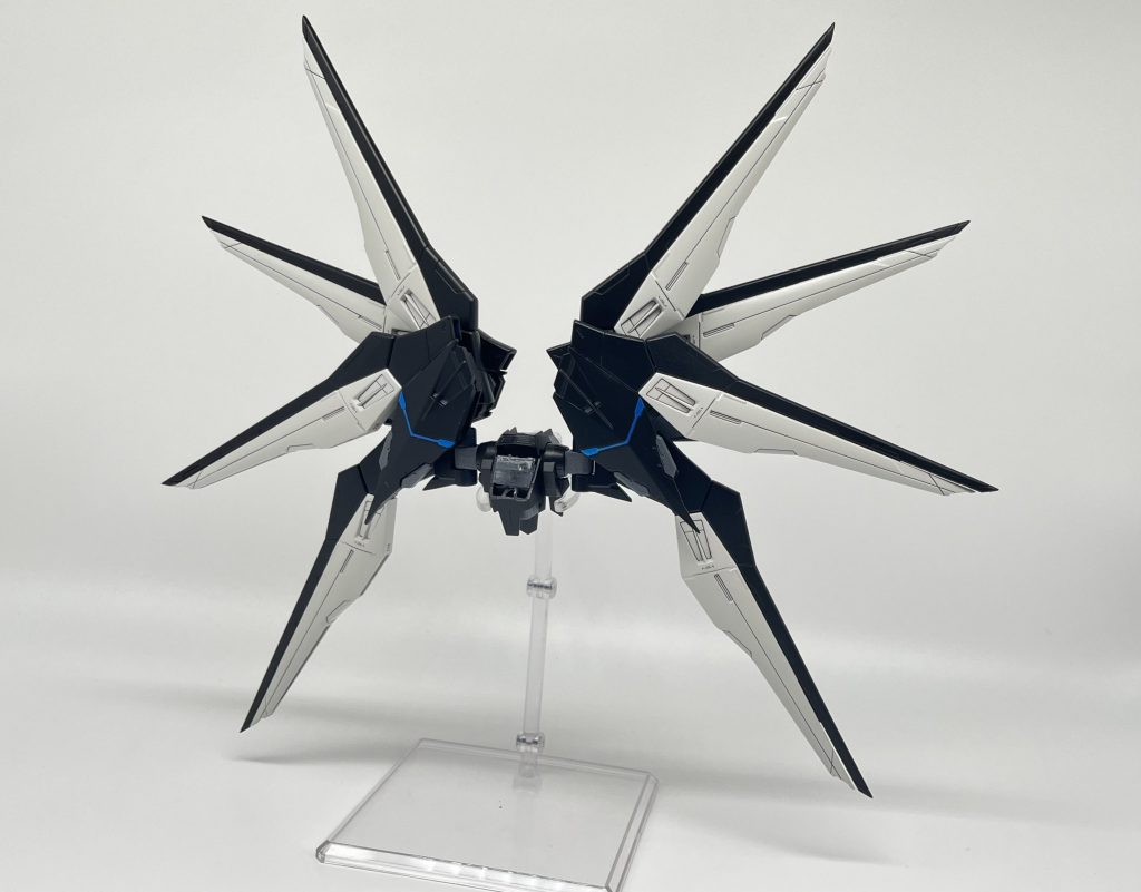 ・バックパック フリーダム2.0を基にストフリの機動兵装ウイングを接合 本体接続は基部を調整、強度アップで対応