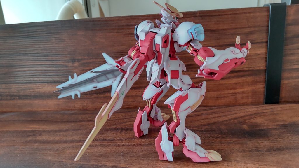 バックショット。真っ赤です。