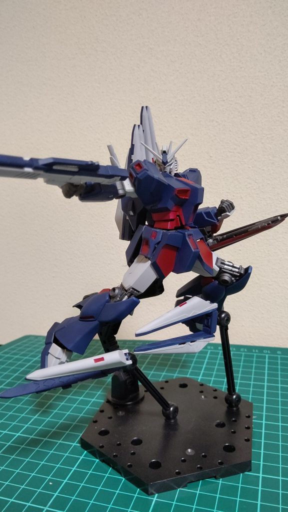 ファンネルは2個しか動きませんがぶっちゃけ6個もあってもぐちゃぐちゃになると思うので個人的には満足