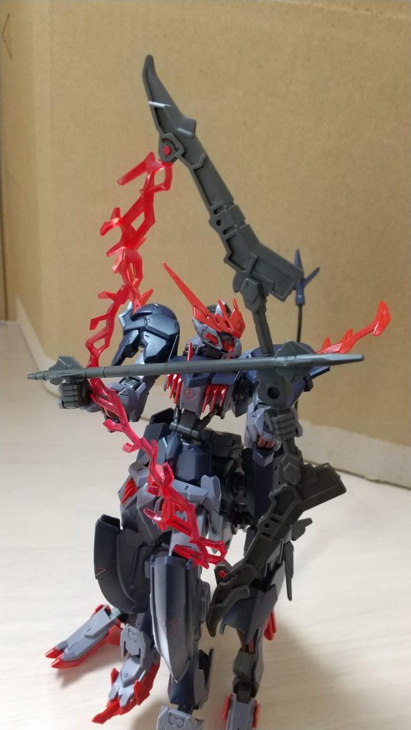 分かりづらいけど、後ろ2本で立ってますw