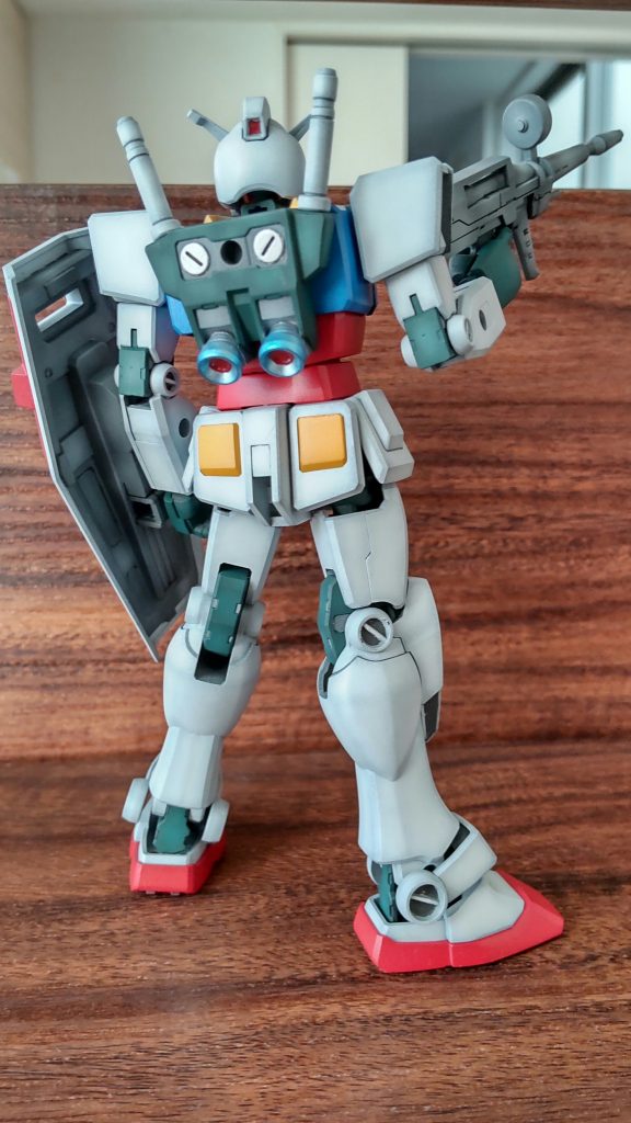 バックパック、関節部も細かく塗り分けてます。