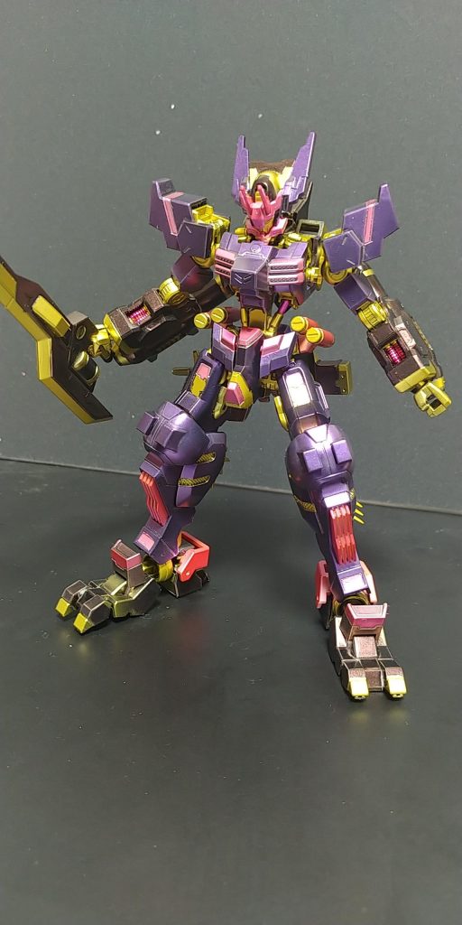 正面紫1　EXブラック→アメジストパープル紫2　EXブラック→ルビーレッド金　EXブラック→エルドランゴールドピンク　パールシルバー→クリアーピンクのキャンディ塗装