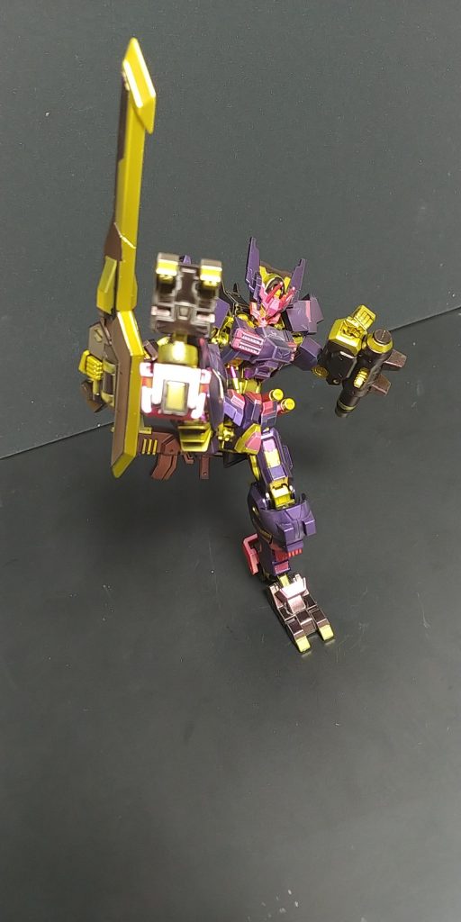 スタンド無しで片足立ち出来るのスゴい🎵