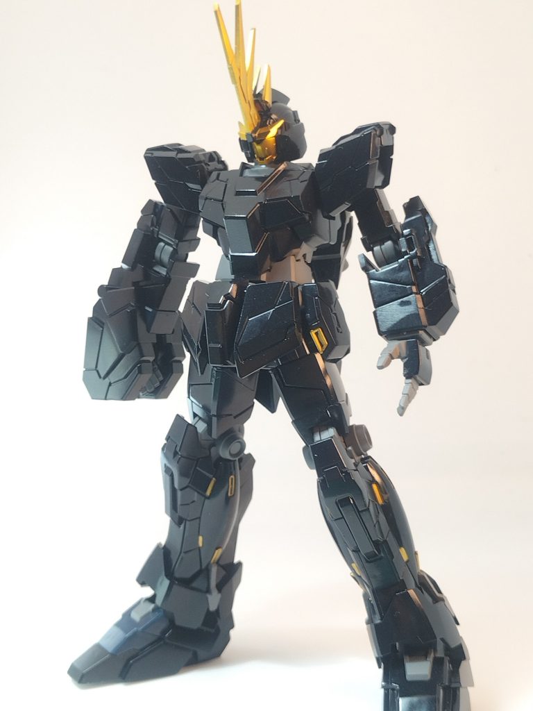 腕のアームドアーマーVNはペルフェクティビリティの余剰パーツを使いました