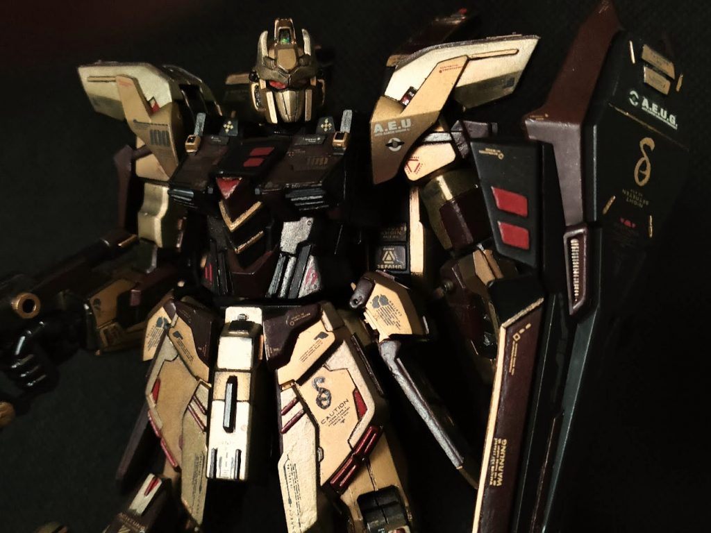 パーソナルマークδと百をもじった感じに筆書きしました。