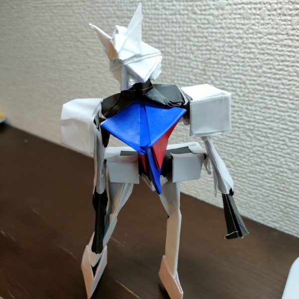 折り紙ガンダム