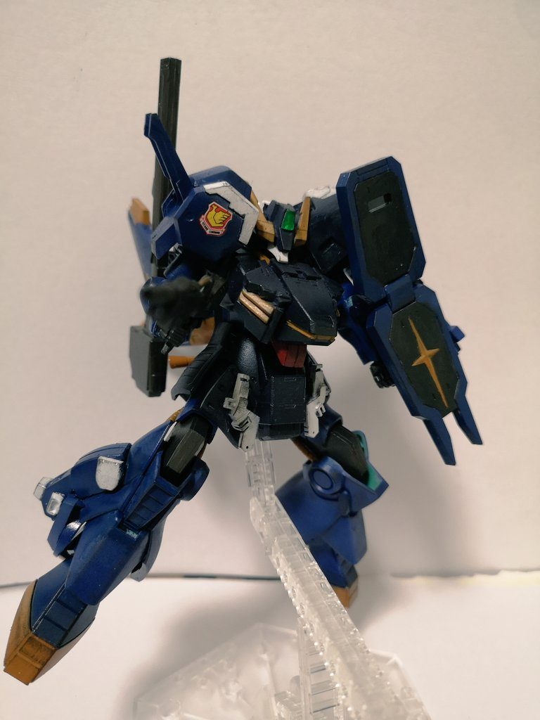 カラーリングから見ての通りティターンズです。もしもティターンズが勝利、ディジェを接収して改修したというのがテーマです。