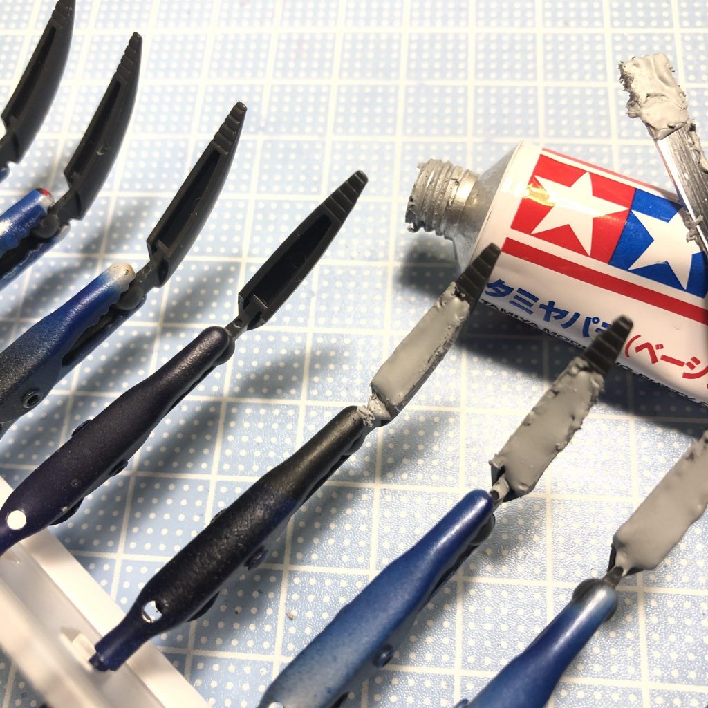 爪の中抜き埋めたよん🎶