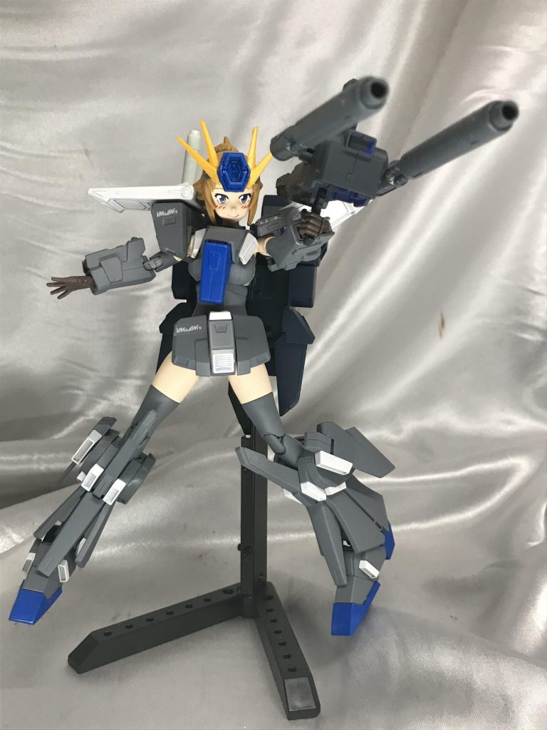 ダブルビームライフルもHGUCのまま。あの楕円形の砲身めっちゃカッコいいから再現したいですが難易度がえぐいです。