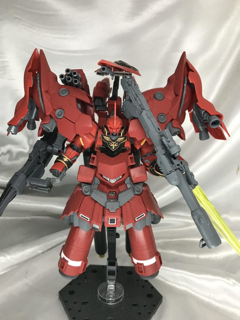 HGのシナンジュとSDのネオジオングのミキシングです。ネオジオングよりシナンジュを活かせるので、装備がはかどります。