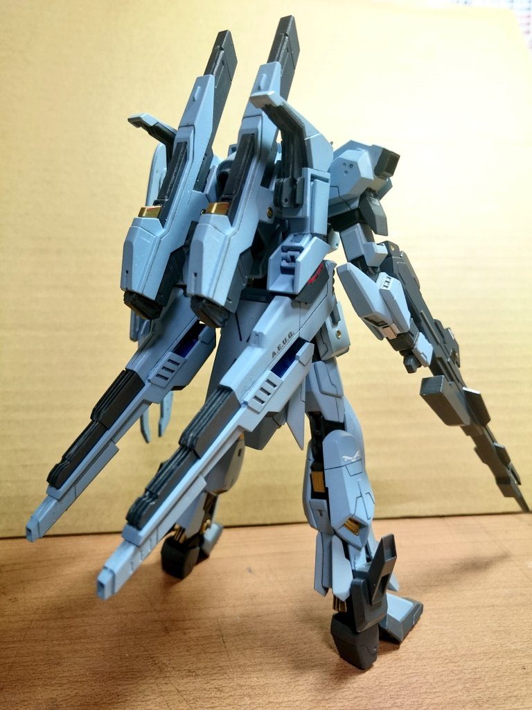 バックパックをつけるとこんな感じです。