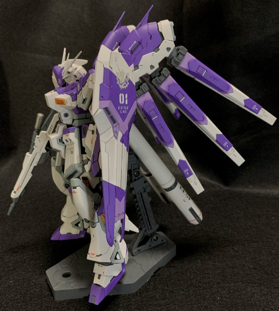 RG Hi-νガンダム–3枚目/制作者：ベーヤン