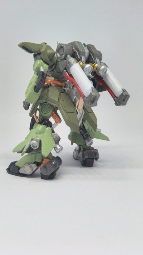 オールドタイプなので…プロペラントタンクは…下向きの方が、安心します😅