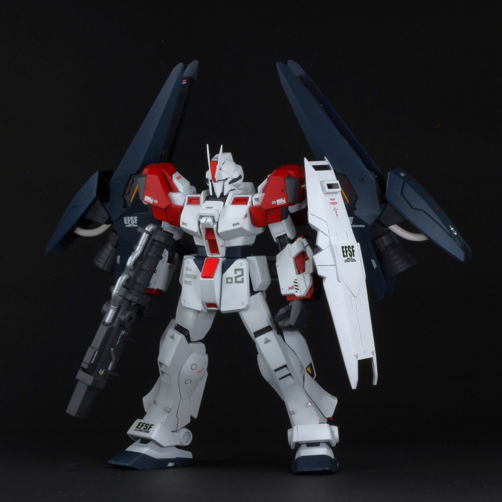 腰に接続したブースターは、ドラゴンフライのエルドラサブレッグ(テルティウムアームズ)腕と武器がライオットの物(ガンダム4号機とキャンペーンの限定品)になります