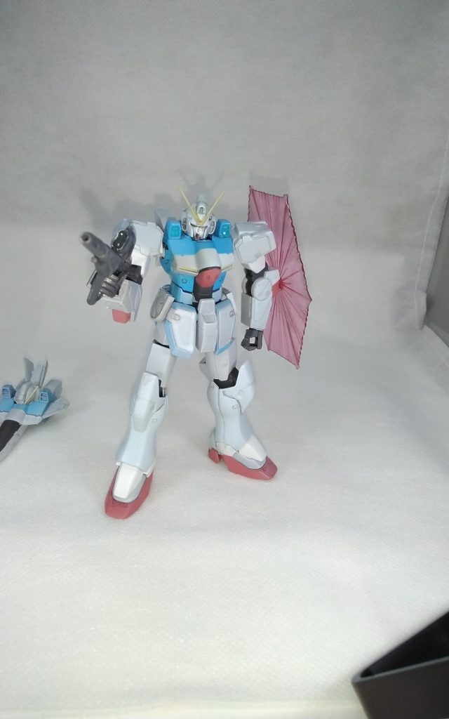 もう少し明度落とすとそれっぽくなるので下地をもう少し暗めにするとよさげかな