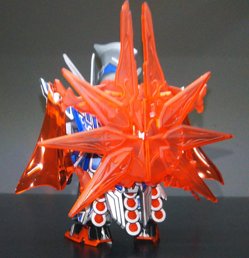 背部パーツのみつや消しのトップコート吹いてあります。シーザーでカエサルでローマなので…つい赤くしそうでしたが、青系で良かったかもw