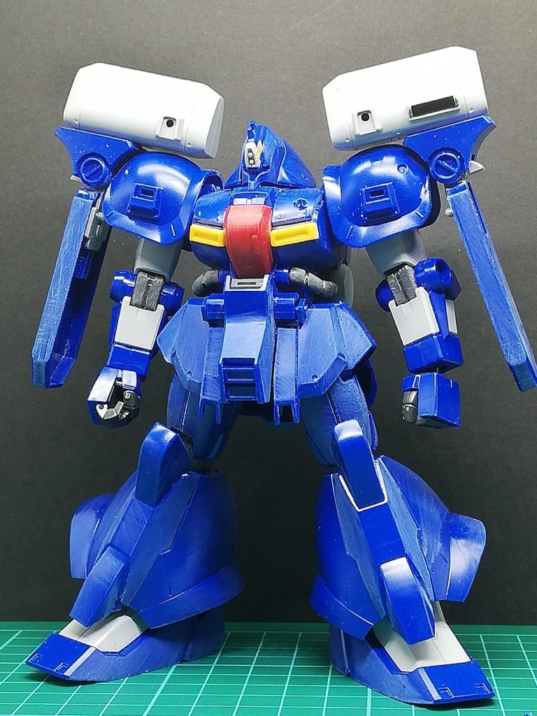 ちょっと可愛いですよね。胴体の形状とかボリューム感とかすごくいいんですけどね。