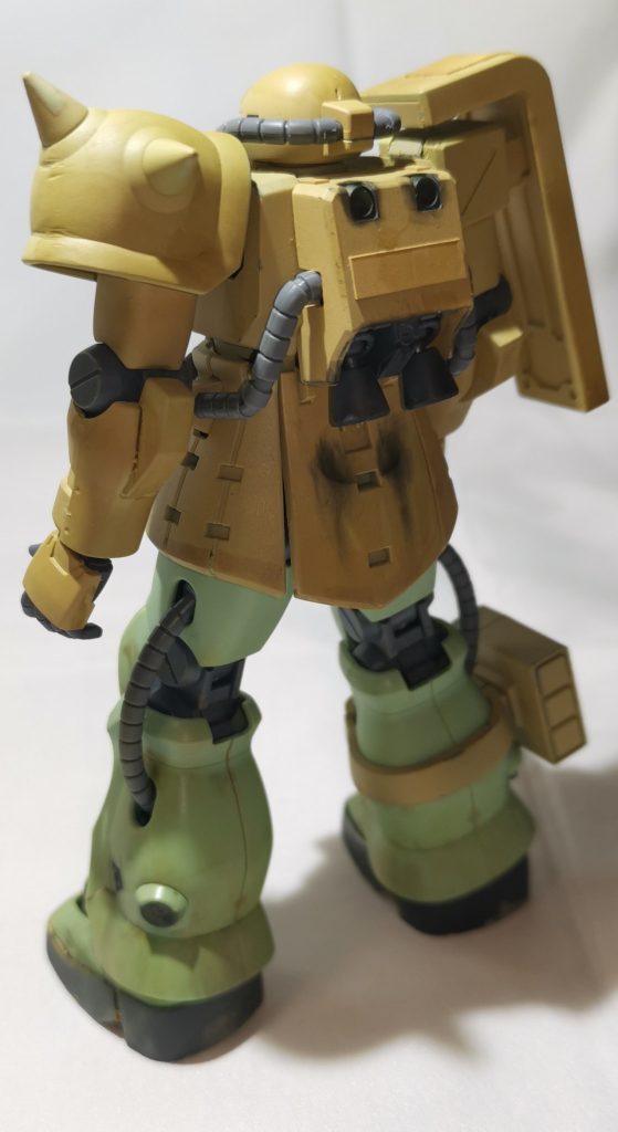 イエローはガンダムマーカーMSVのダークイエローを使用しています。