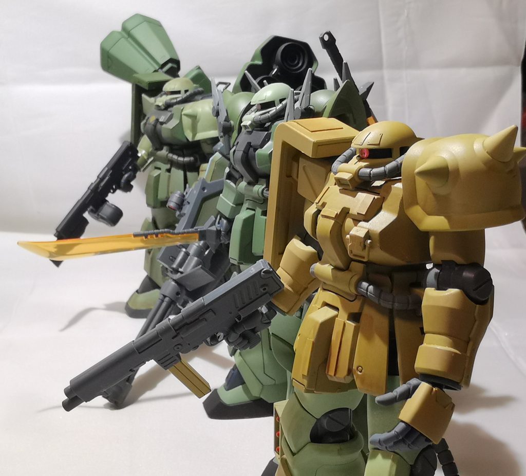 最強ザク小隊です。