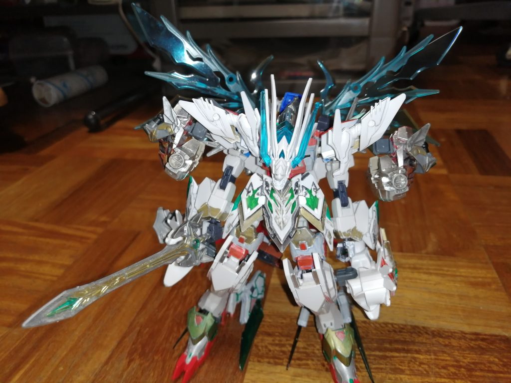 合体完了　ドラゴンナイトグランゼノン！！　まあドラゴンの頭がでかすぎでナイトの頭が見えないのが弱点