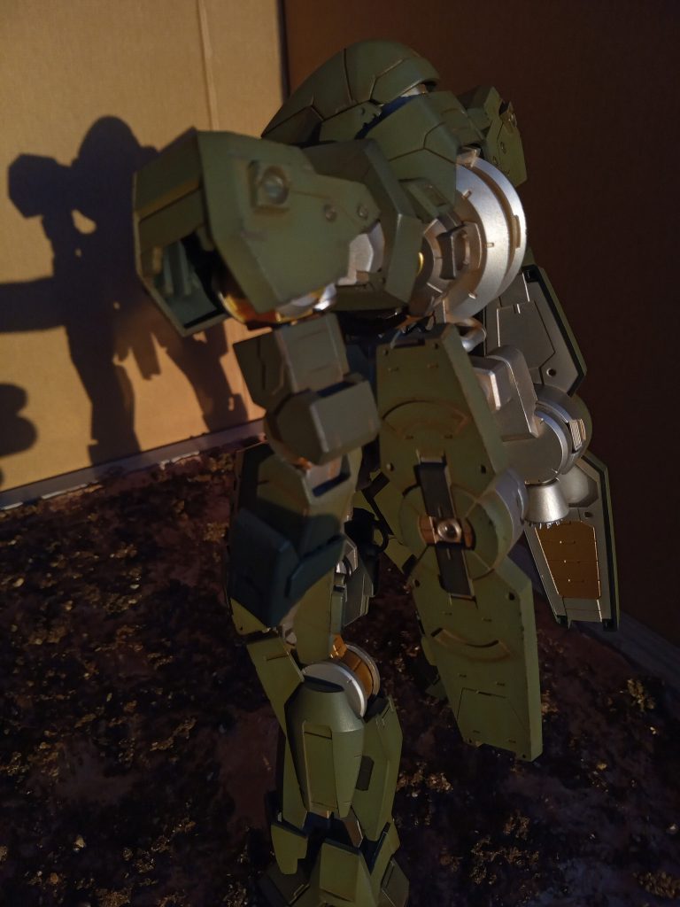 100分の1　グレイズ–6枚目/制作者：Ozの模型兵