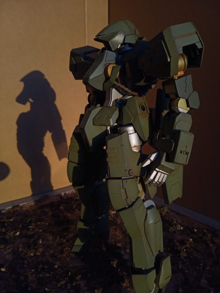 100分の1　グレイズ–3枚目/制作者：Ozの模型兵