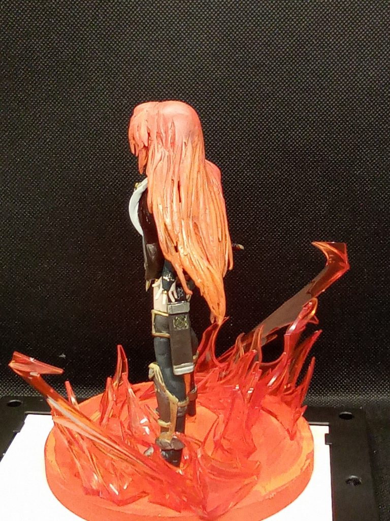 ジャケットも作り込んでみましたが大半が髪で隠れて見えずw腰のパーツは剣の鞘・・剣にたいして小さすぎるのは大目にみて下さい