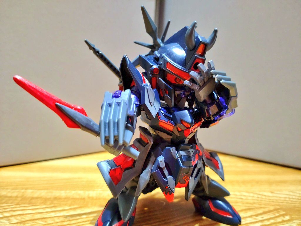 狐のお面はBLEACHの虚化みたいな感じで