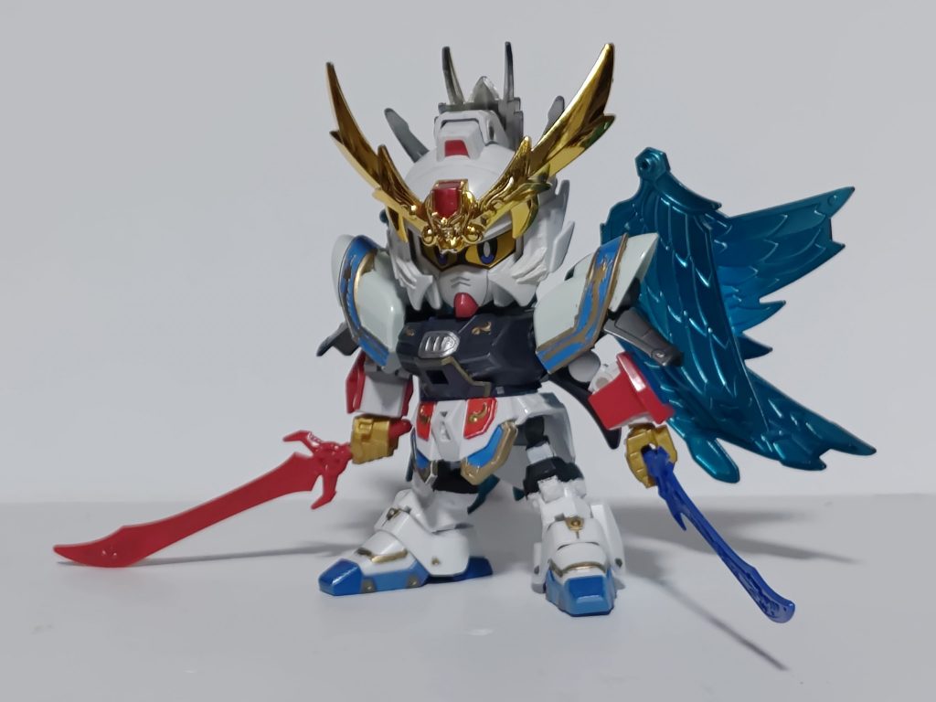 彼の普段の姿『翔龍頑駄無』。国民の暮らしを観察するため、世を忍ぶ姿としてこの姿をとる。