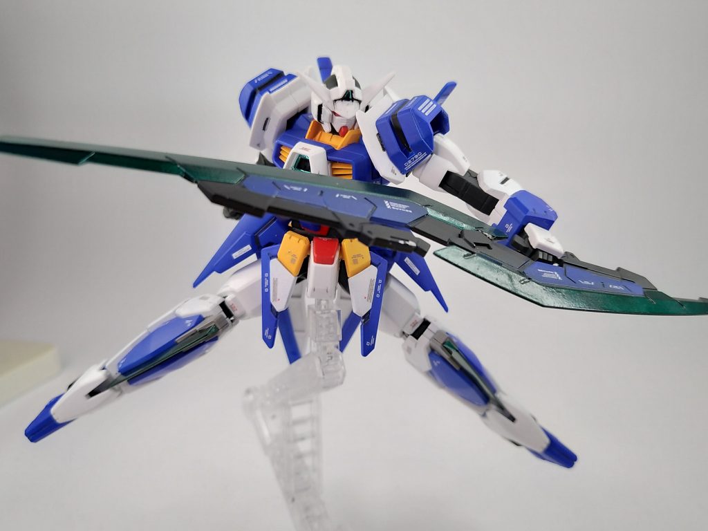 塗装レシピ白　Ex-ホワイト青　ウルトラブルー＋蛍光ピンク＋Ex-ホワイト黄　橙黄色灰色　ニュートラルグレーⅢ黒　ミッドナイトブルー赤　モンザレッド緑　Ex-ブラック→リアルクローム→GXクリアピーコックグリーン銀　Ex-ブラック→リアルクロームメタ青　Ex-ブラック→リアルクローム→クリアーブルーオーバーコート　スーパークリアⅢUVカット、スーパースムースクリアデカール　HIQ PARTS 凡そ140枚