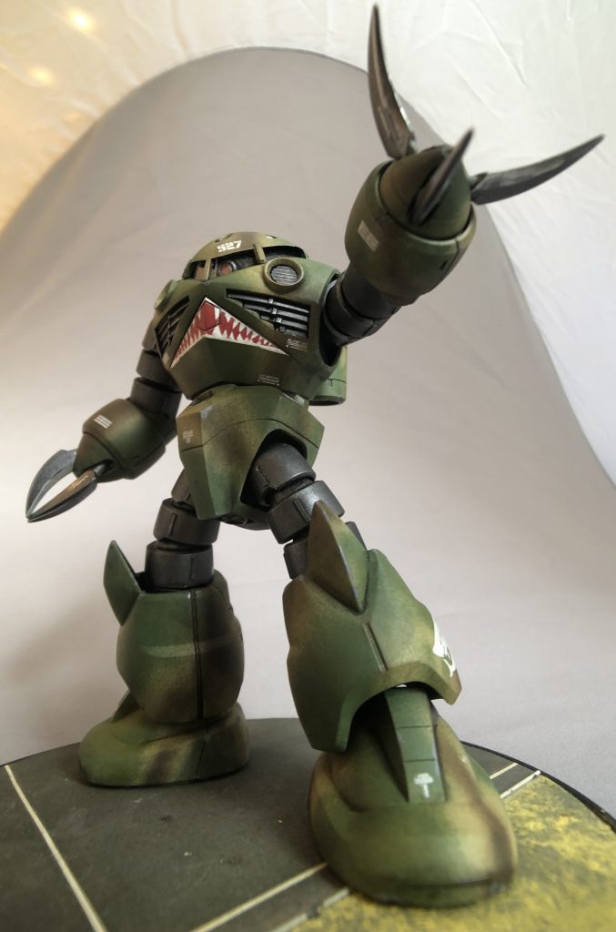 ジャブロー深部の坑内でこいつとエンカウントしてしまったＧＭパイロットの心中たるや、いかほどのモノかと。チョー恐い。