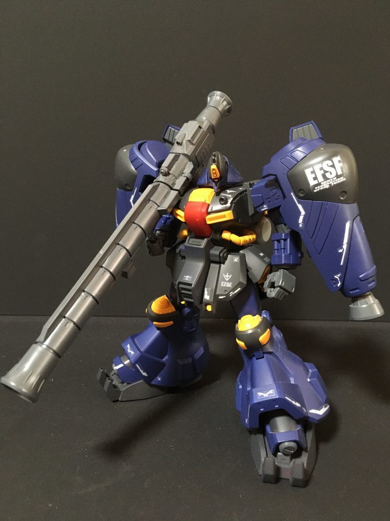 おまけで。脚部もGP02に換装したバージョンカッコ良いのですが、ゼクらしさが薄れるのでボツとしました。