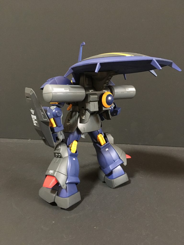 後方ショットちゃんと自立します。