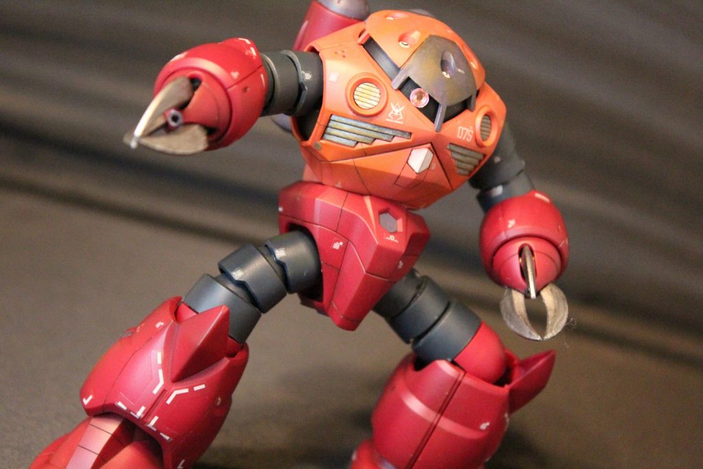 一部合わせ目消し、一部段落ち化、MGやRGを参考にスジ彫り、ブチ穴開け