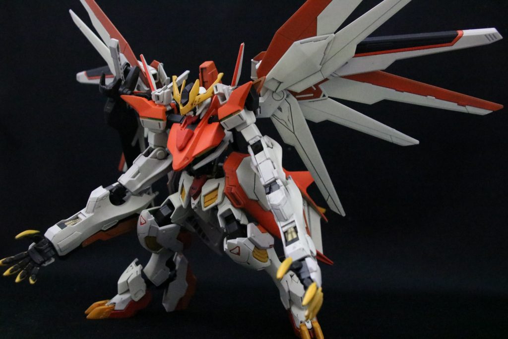 カラーリングをあえて明るくして、まがまがしくならない様こだわりました。