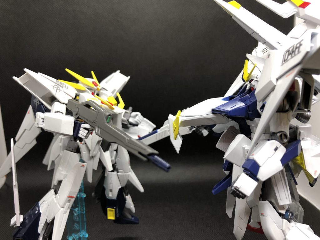 向かい合い。例によって塗装が剝げが恐くてあんまり動かせません。。