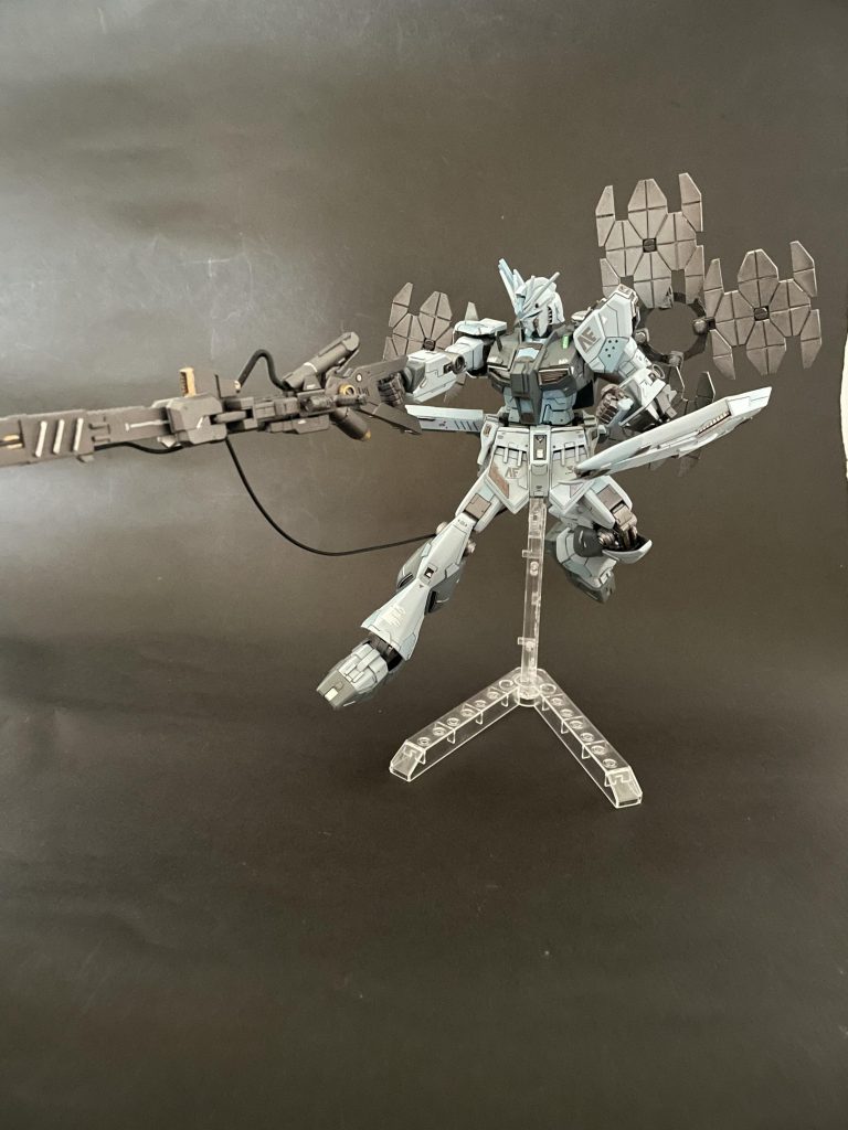 よくある「コロニーレーザーをMSに持たせたら強いんじゃね？」を実現させた機体。