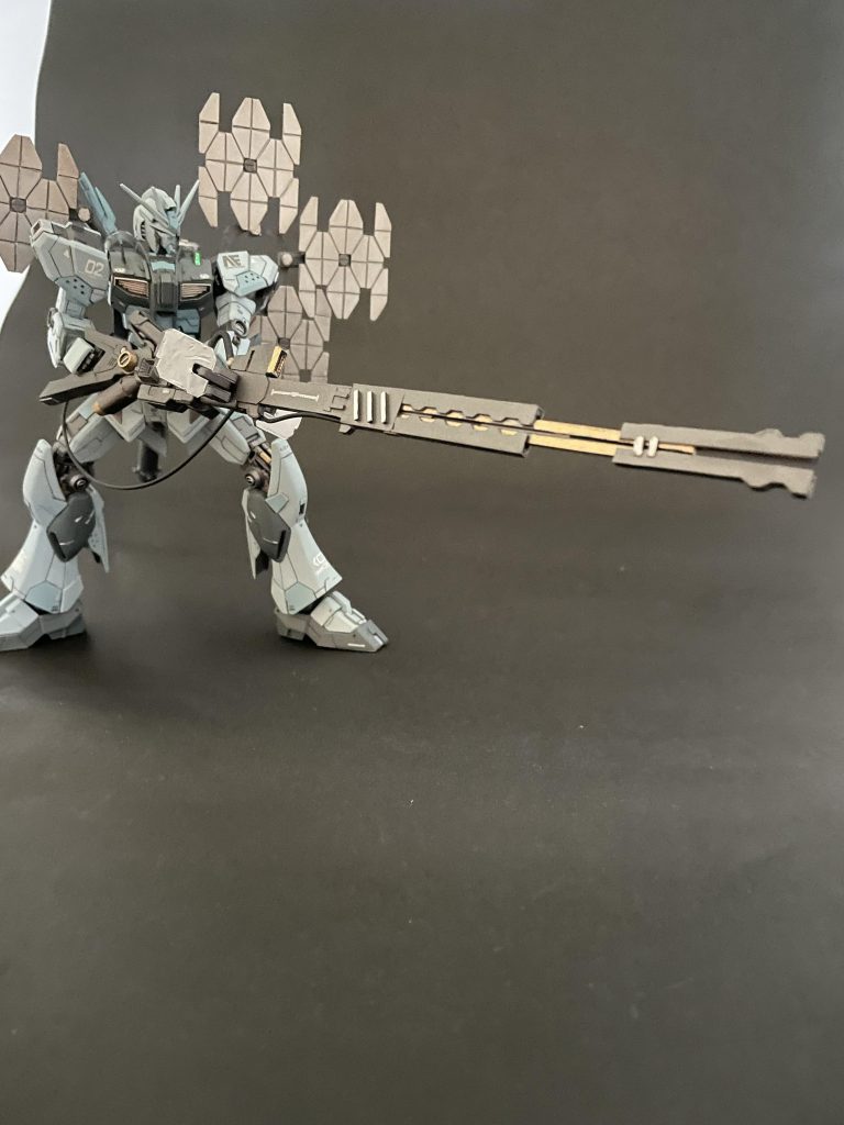 シャアの隕石落としに対する破壊策として開発プランがAEのデーターベースに残されていた。ZZのハイメガぐらい強い！