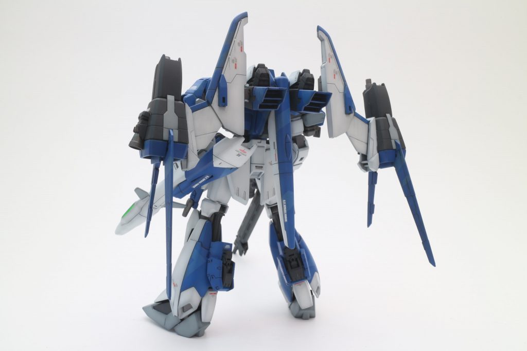 背面．いろいろ切った貼ったしましたが，うまくまとまったでしょうか．