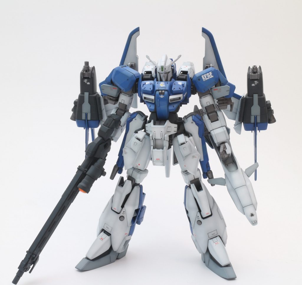 というわけで，Zプラス　スーパーパックです．以前，ジム空中戦実証試作機というのを作ったのですが，その時にRGストライクガンダムの部品が盛大に余ったので，それを使っての制作となりました．着想はスーパーパックという名前通り，マクロスから来ています．カイロスプラス　スーパーパックの部品配置を参考にしました．