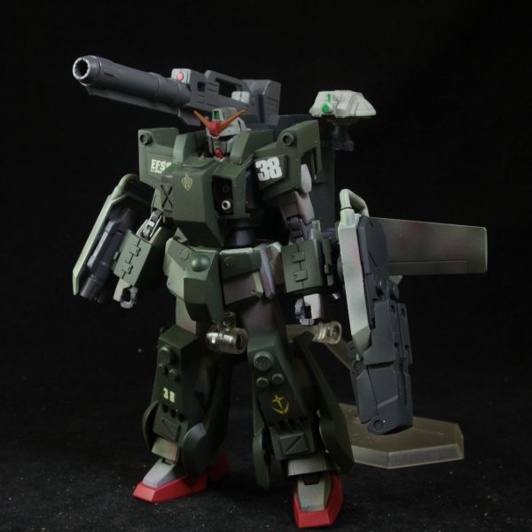 フルアーマー陸戦型ガンダム