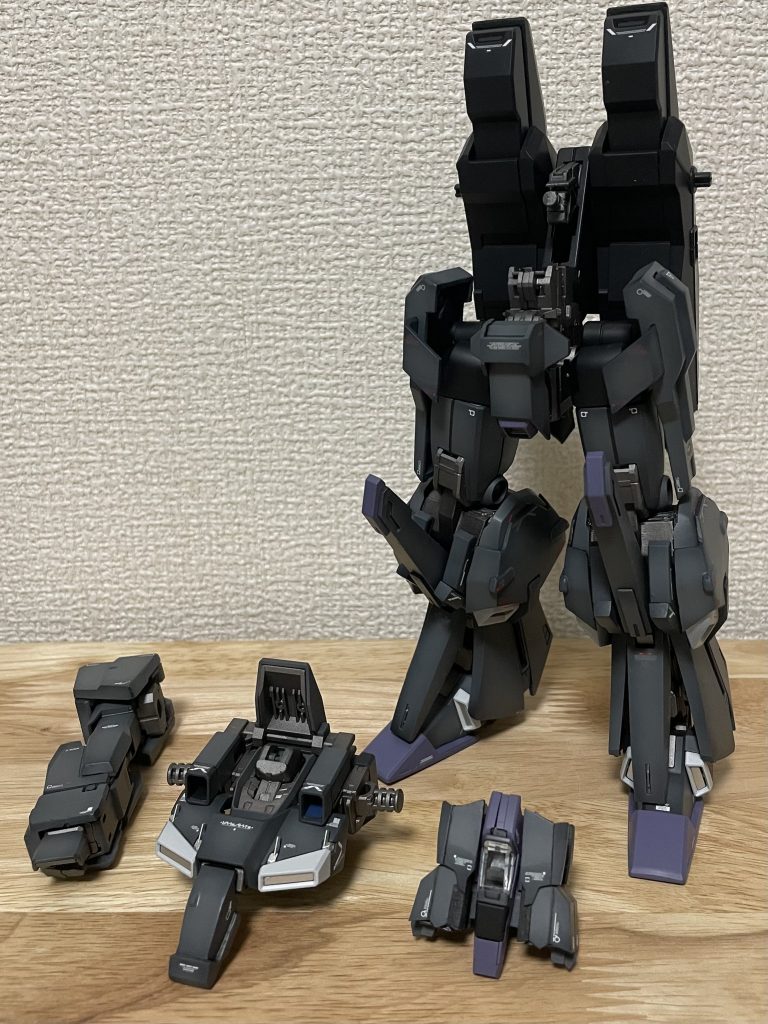 組み立て途中。