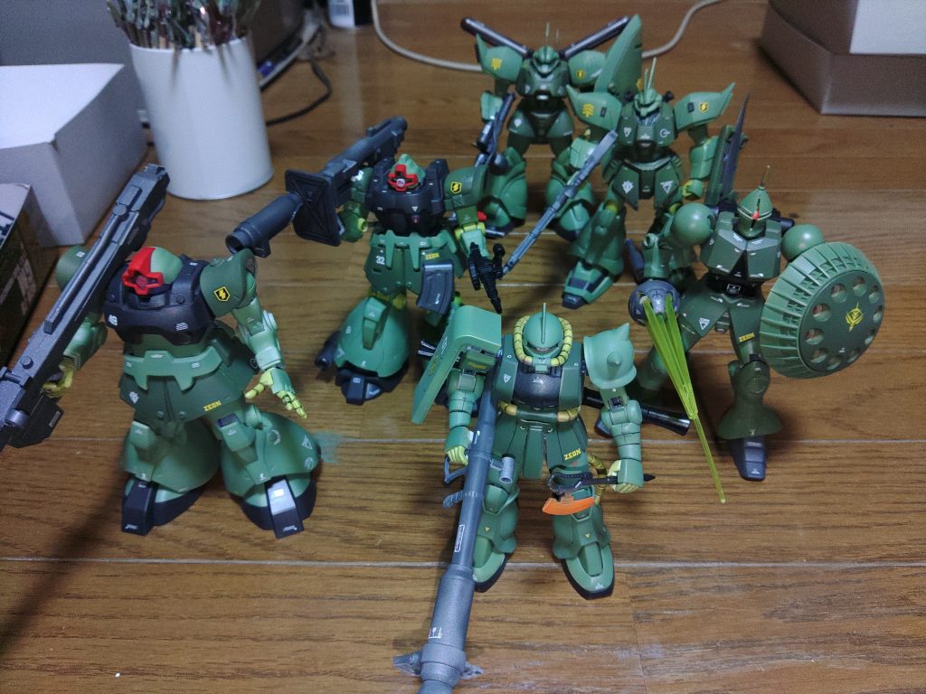 いっぱい並べて幸福感、ジオンは緑が良いんです‼️