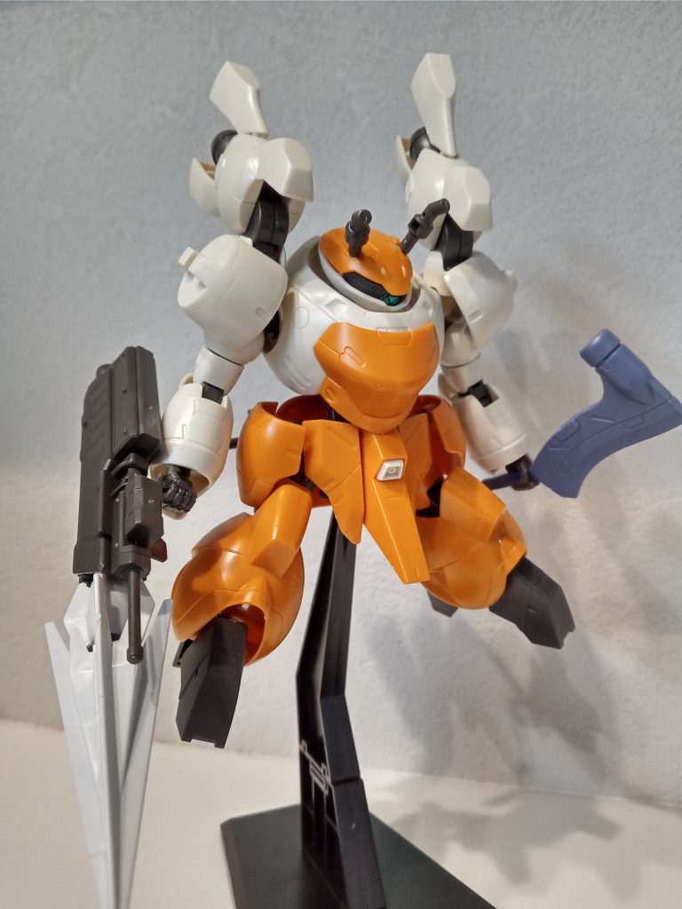 ブレイクニードル攻撃性の低いといわれているクマバチをテーマに作成したため、戦闘武器を別途追加し戦うスタイルという設定で蜂の毒針+鉄血らしい武器で作成！奥の手でドリルは打ち出せる