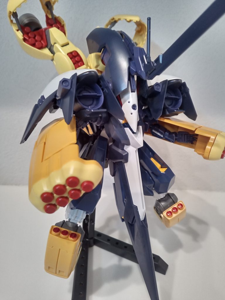 高機動で殴りつつゼロ距離射出！！