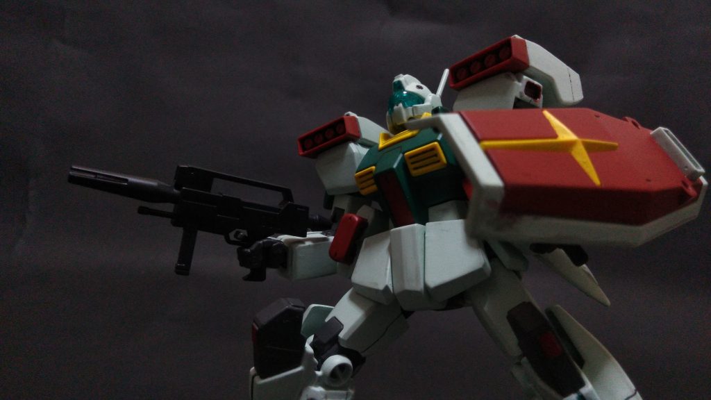 　ミサイルポッド。