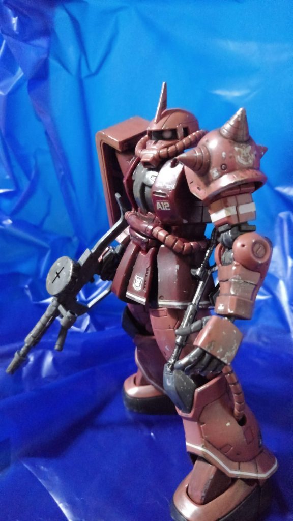 シール貼りは大変でした。細かくて、め、目が。。。