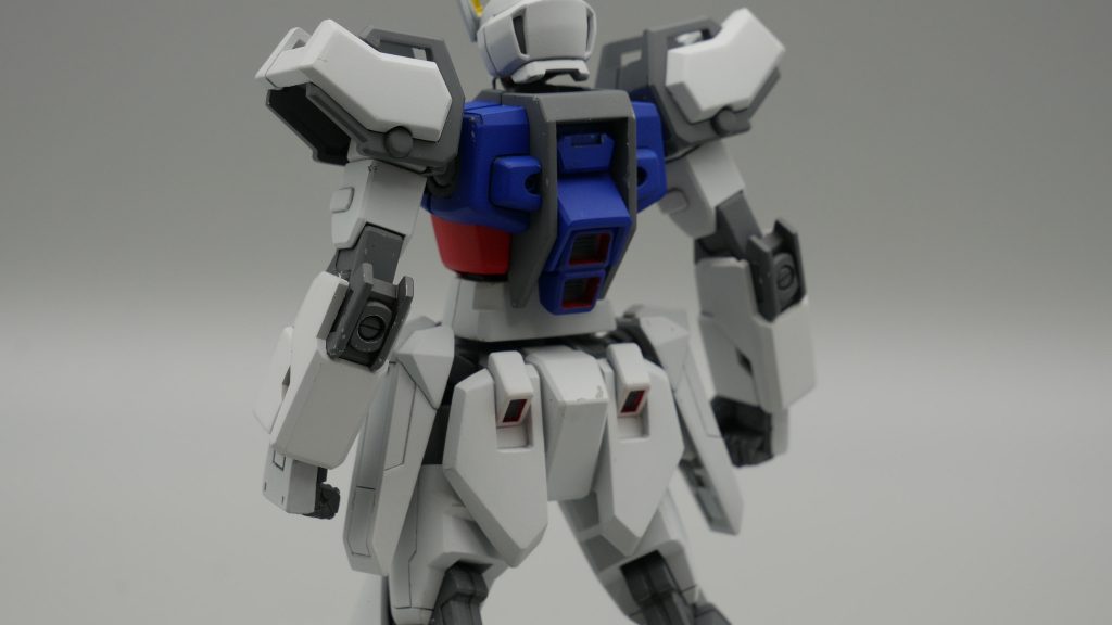 背中で見せる。某ゲームの影響で背面ショットにフェチズムを感じるようになりました。