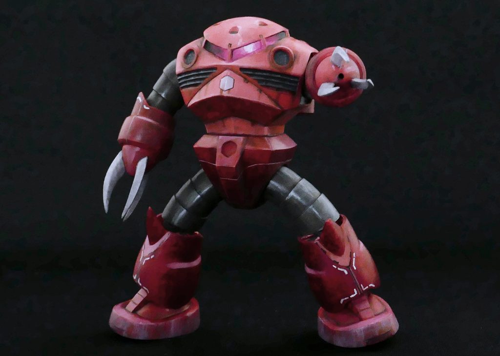 可動範囲は旧キットのまま、ヒザにロール軸を入れたため接地性は高まったと思います