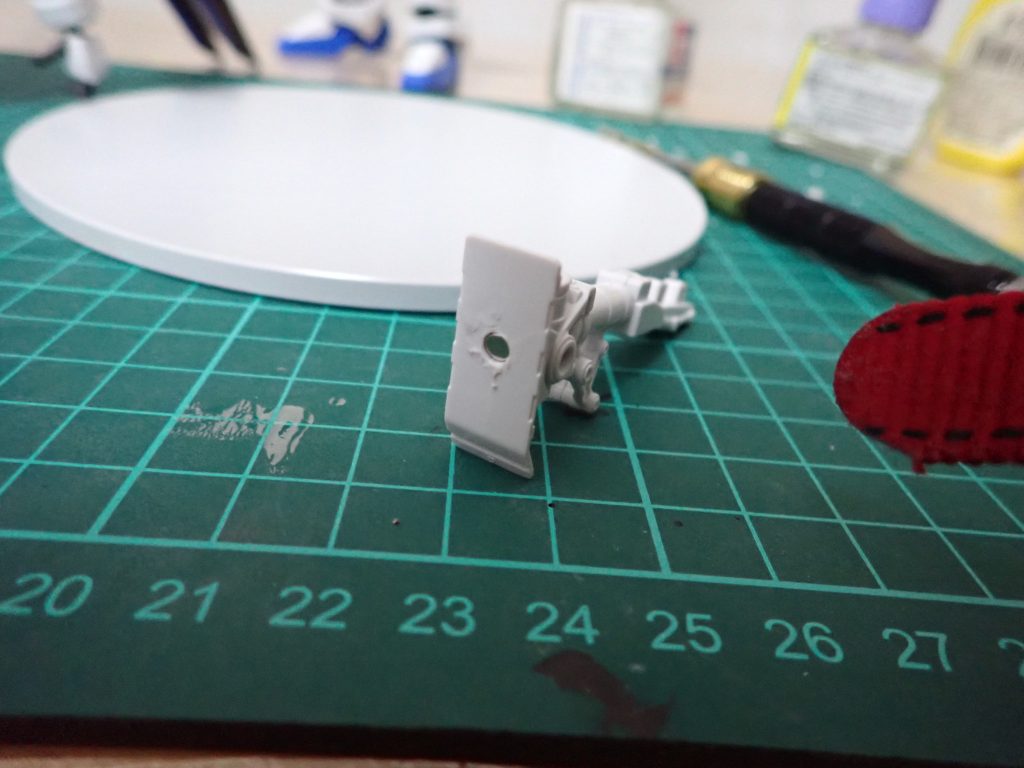 台座には磁石を入れてます。